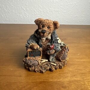 Boyds Bears and Friends #2222 Wilson‎ The "Perfesser" PC#10E/2751 T73